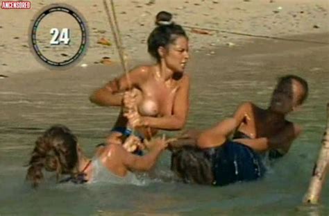 Naked Raffaella Fico In L Isola Dei Famosi