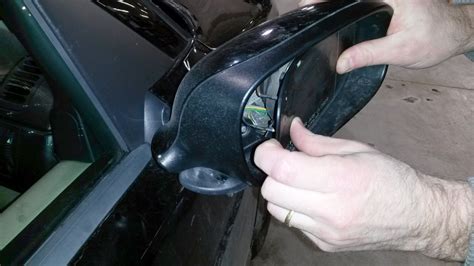 Diy Guide On How To Fix A Broken Side View Mirror Eeuroparts
