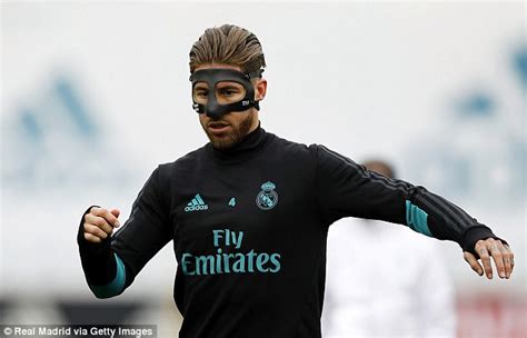 Sergio Ramos Wears Mask As He Rejoins Real Madrid Training Daily Mail