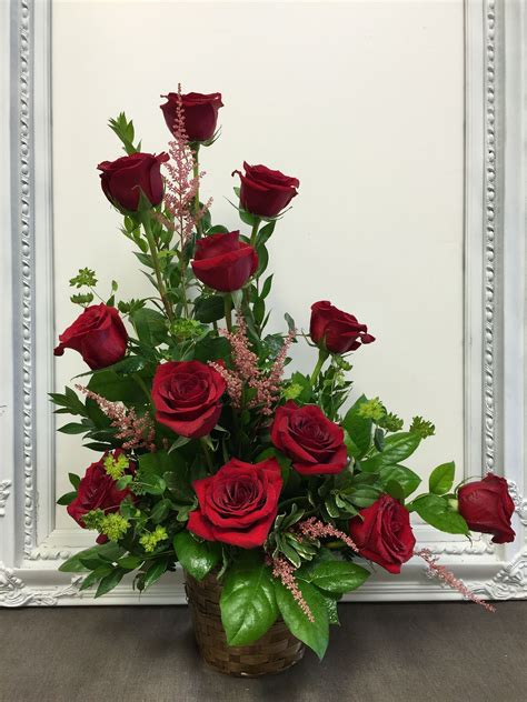 Beautiful Valentine Floral Arrangements Ideas 023 Decoor Valentine