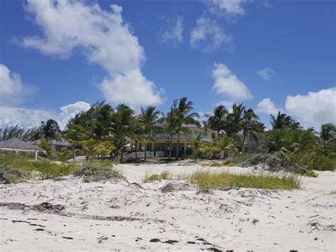 Bahamas Real Estate On For Sale ID