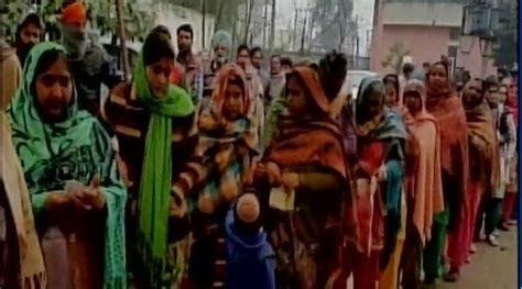 Punjab Polls 2017 10 Voter Turnout Till 10 Am Polling Remains