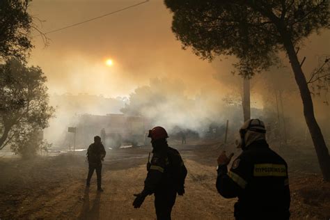 greek wildfires blaze northwest of athens still raging courthouse news service