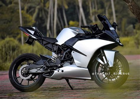 The new sport from ktm comes in a total of 2 variants. Meet Beautifully Modified KTM RC 200 Pearl Silver Edition