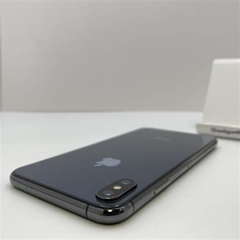 Apple Iphone Xs Max Unlocked Gray Gb A Lxmi Swappa