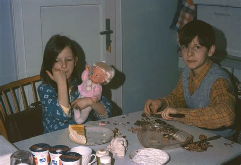 24 color snapshots of german teenage girls in the 1970s ~ vintage everyday