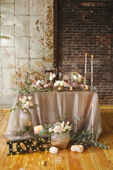 20 Rustic Country Wedding Head Sweetheart Table Ideas