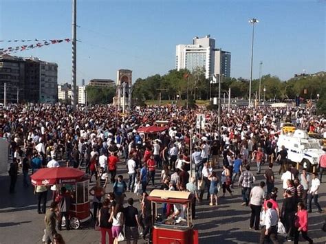 Breaking Protesters And Police Clash In Gezi Park Protest