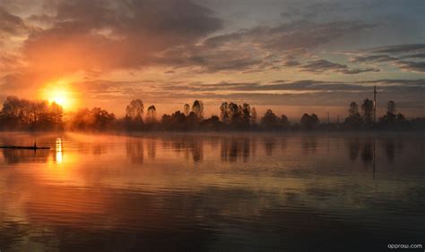 Sunrise Mist Over Lake Wallpaper Download Lake Hd Wallpaper Appraw