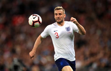Manchester united defender luke shaw entered in the christmas spirit of giving in grand style by spending £10,000 ($12,800) on hampers from luxury london store harrods for manchester united. Luke Shaw suffers nasty head injury in clash with Dani Carvajal
