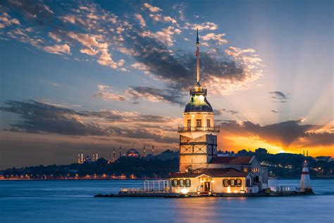 The Maiden's Tower (Kiz Kulesi) Istanbul, Turkey