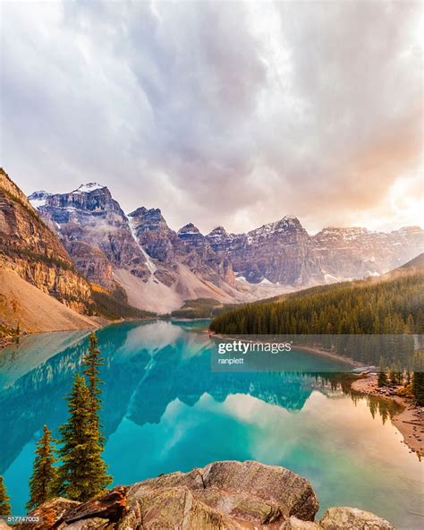 Moraine Lake Banff National Park High Res Stock Photo Getty Images