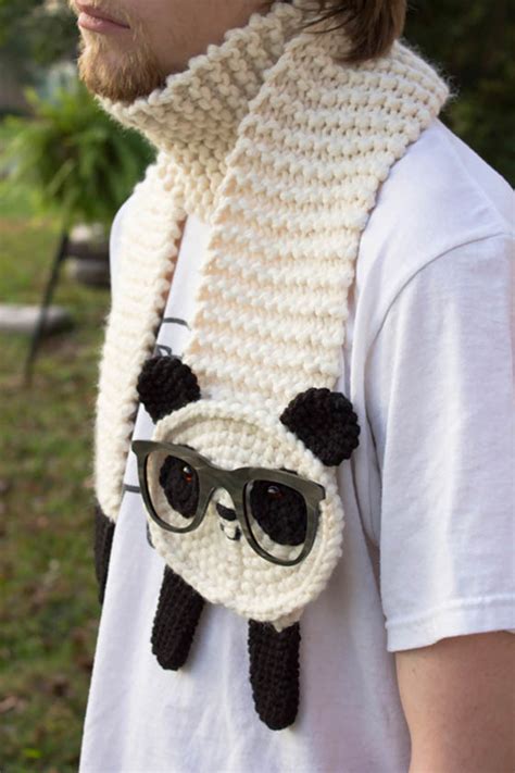 15 Creative And Unusual Crochet Scarves Design Swan