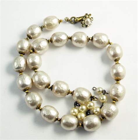Vintage Miriam Haskell Large Baroque Glass Pearl Necklace