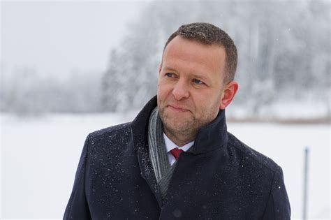 Interior Minister Estonia Wont Repatriate Ukrainian Men Without Kyiv