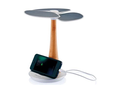 Solar Powered Gingko Tree Charges Smart Phones In 2 Hours Solar