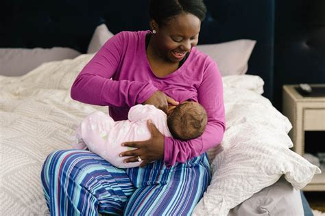 5 Mental Health Benefits Of Breastfeeding For Just A Few Months