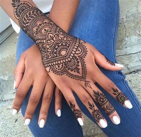 80 Tatuajes De Henna Que Querrás Probar Tatouage Henné Main Tatouage