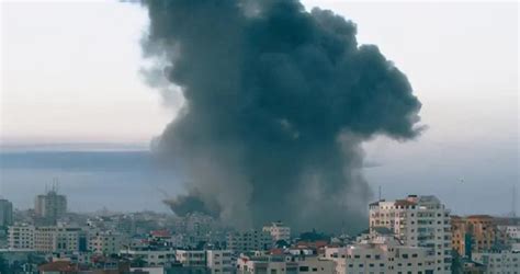 联合国特使发出警告 巴以冲突“正向全面战争升级”以色列巴以冲突加沙地带新浪新闻