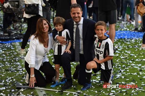 Per il dg sono arrivate offerte dall'inghilterra e nello specifico dal. Paratici da leggenda: con la Juventus arriva anche il ...