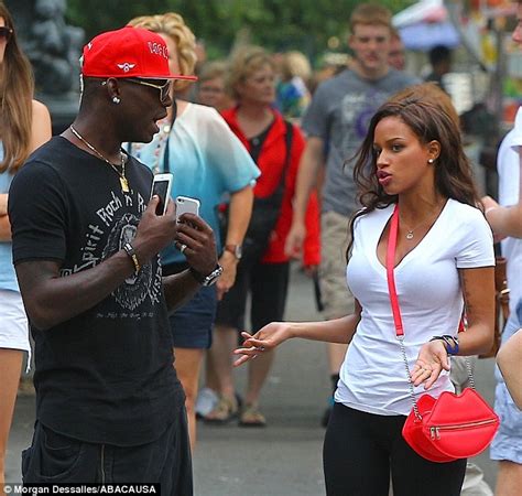 Kiss Kiss Fanny Neguesha Steps Out Wearing Red Lip Handbag Whilst Out