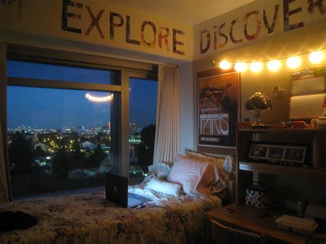 My Dorm Senior Year At Ucla Single Suite Kind Of In Love Chic Dorm