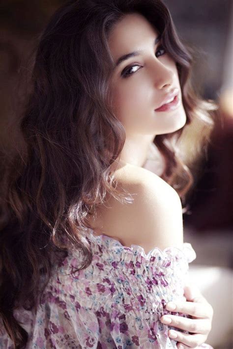 Most girls like compliments and deserve beautiful comments. 172 best Stylish and beautiful dp for fb girl images on Pinterest | Faces, Bollywood fashion and ...