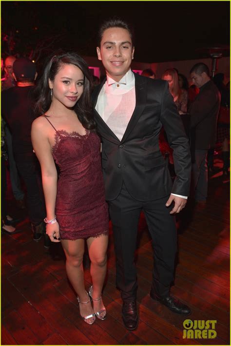 Twitter Reacts To Jake T Austin Dating Huge Fan Danielle Ceasar Photo 916982 Photo Gallery