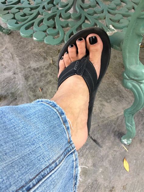 Pin By Y Yyyy On Nails Polish For Male Beautiful Toes Womens Feet