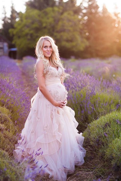 19 Of The Most Gorgeous Maternity Wedding Dress For Pregnant Brides