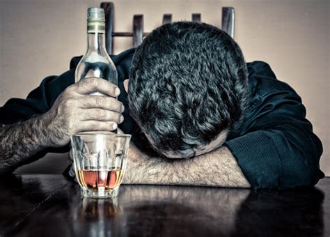 Salud para él Cuáles son los síntomas del alcoholismo