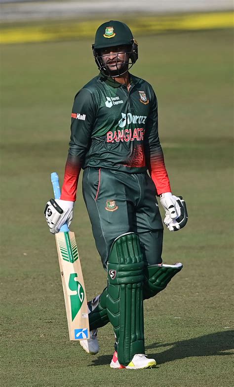 Shakib Al Hasan Walks Off After Becoming The Fifth Bangladesh Batter