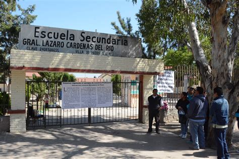 Lázaro cárdenas del río (jiquilpan, michoacán, méxico; Padres de familia toman la secundaria Lázaro Cárdenas del ...