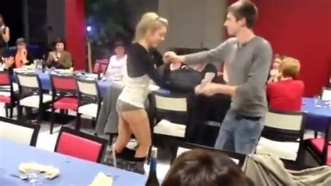 Girl Dancer Loses Skirt And Shows Underwear Vidéo Dailymotion