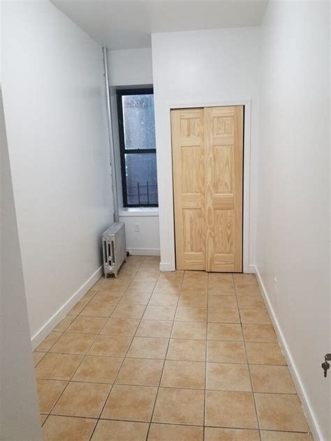 One Bedroom South Bronx Apartment For Rent In The Bronx Ny