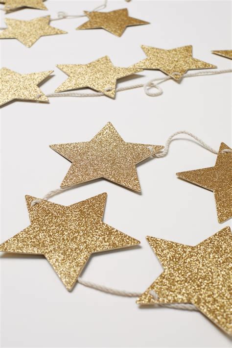 Glittery Star Garland Handm Home Holiday Decorations 2019 Popsugar