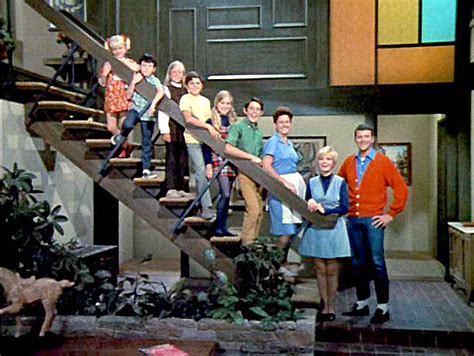 The Brady Bunch Iconic Tv Home May Be Torn Down Canceled Renewed