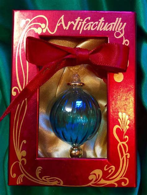 Classic Swirl Ornament Blue Artifactually