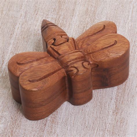 Handmade Indonesian Dragonfly Suar Wood Decorative Box Dragonfly