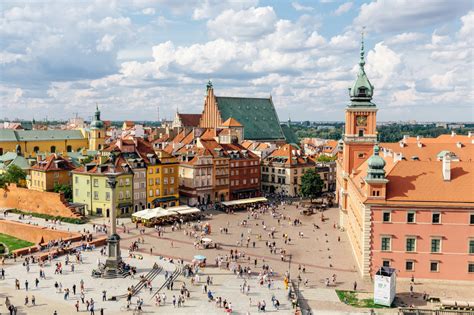 Ciekawe miejsca w Warszawie: dla rodziny, młodzieży i na randkę - Traveler