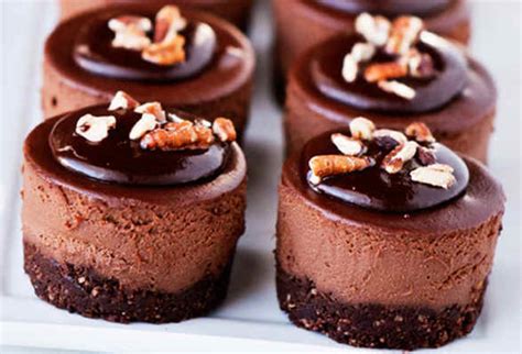 'tis the season for christmas treats. Sweet and Delicious: 10 Mindblowing Vegan Holiday Desserts ...
