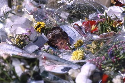 Jack guez/afp via getty images photographers hound police at the scene of princess. PRINCESS DIANA DEATH PHOTOS