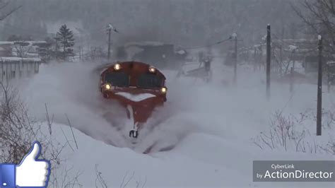 Awesome Powerfull Snow Plow Trains Trains Cleaning Their Way Youtube