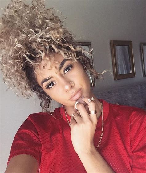 Bombshell Beauties On Instagram “goldennnxo ” Medium Curly Hair Styles Curly Hair Styles