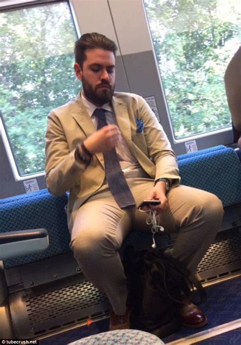 Tube Crush Finds Women Want Men With ‘muscles And Money Daily Mail Online