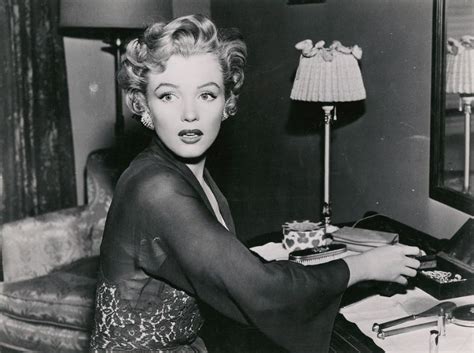 Photos Of Marilyn Monroe During The Filming Of Dont Bother To Knock