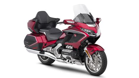 The honda gold wing is nothing but a piece of history and a testament to honda's engineering. Honda Goldwing 2018 - Price, Mileage, Reviews ...