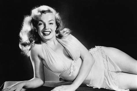 Marilyn Monroe Did Have Cosmetic Surgery As Medical Records Go Up For Auction Daily Star