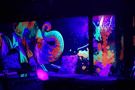 Black Light Party Wallpapers 4k Hd Black Light Party Backgrounds On
