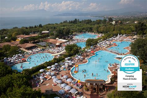 Il Camping Piani Di Clodia A Lazise Guida La Top Dei Campeggi E Villaggi Con Aquapark Del